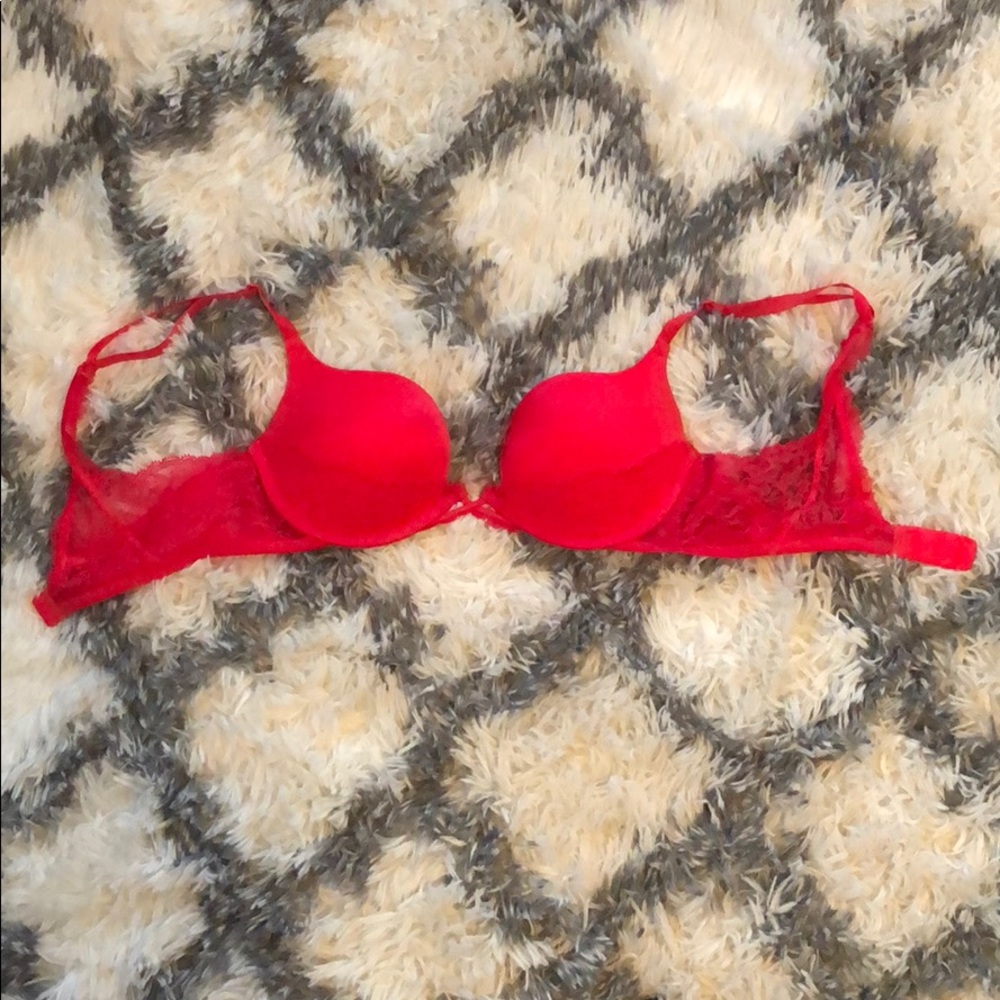 32C Victoria’s Secret bra